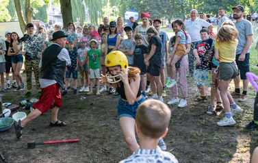 ufo8-1238-T75_4711-miasteczko