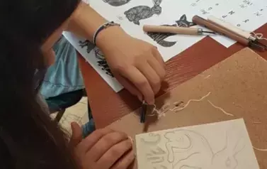 d03