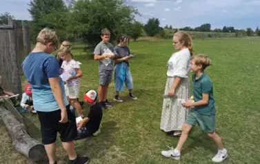 060