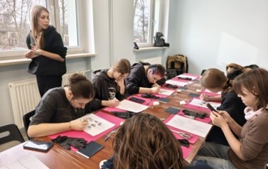 058