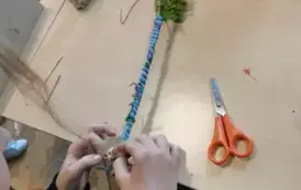 077
