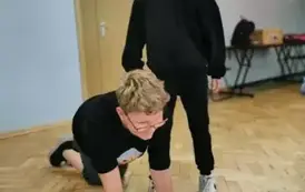 100