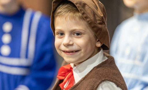 Zdjęcie do VI. Przegląd Folkloru "Jakżem Jechoł do Szamotuł" - relacja /zespoły dziecięce/